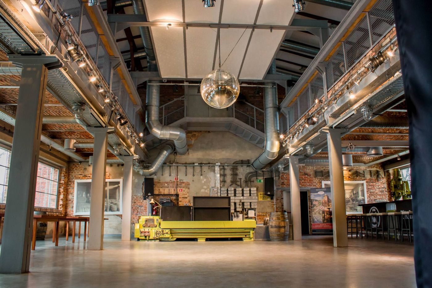 Industrialna sala eventowa